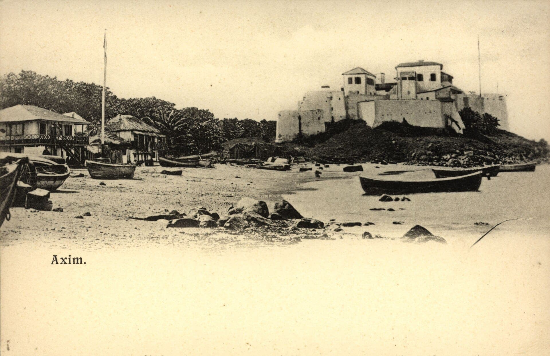 Fort St. Anthony at Axim, photographed in 1908.