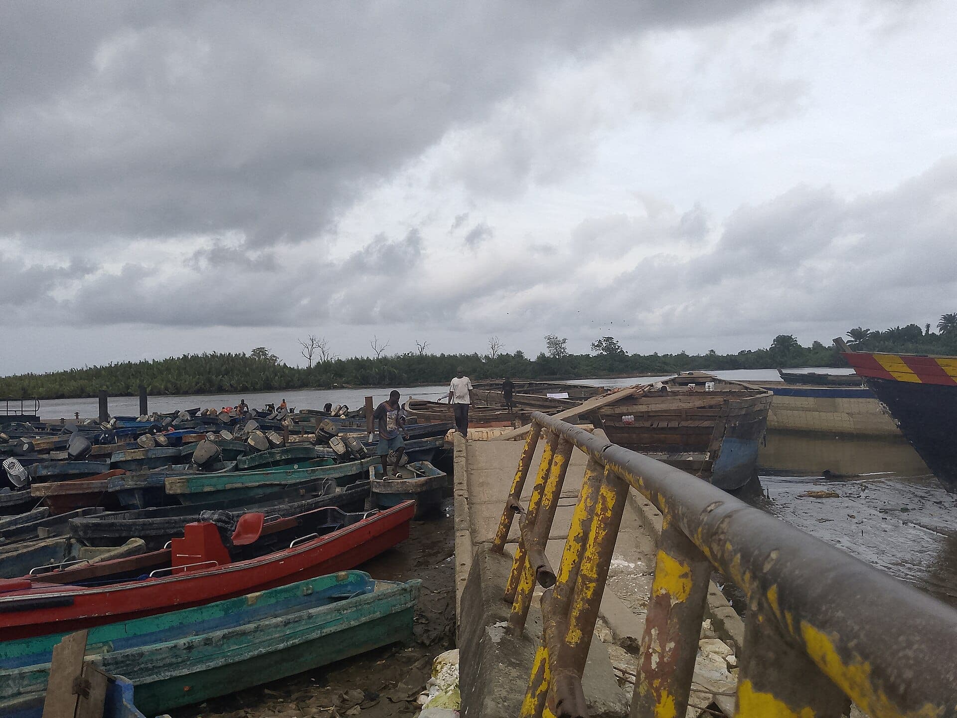 Passenger canoes at a local jetty on Bonny Island.
